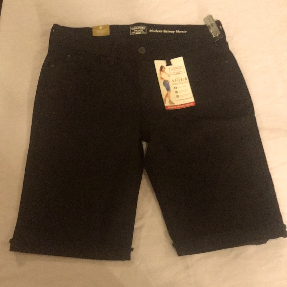Womens Signature Levi Strauss shorts